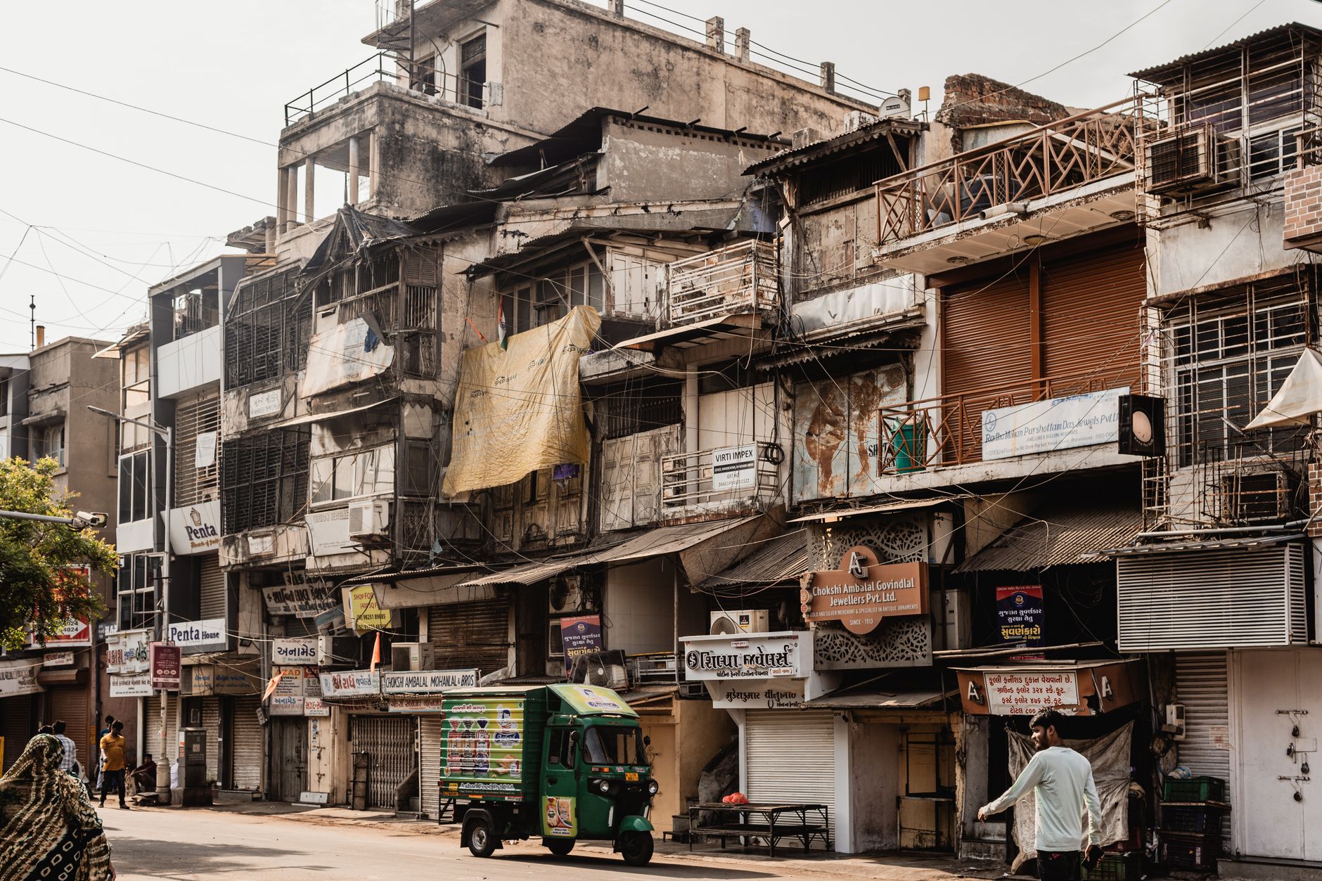 Growing Indian city, representative of the Dholera vs Navi Mumbai comparison